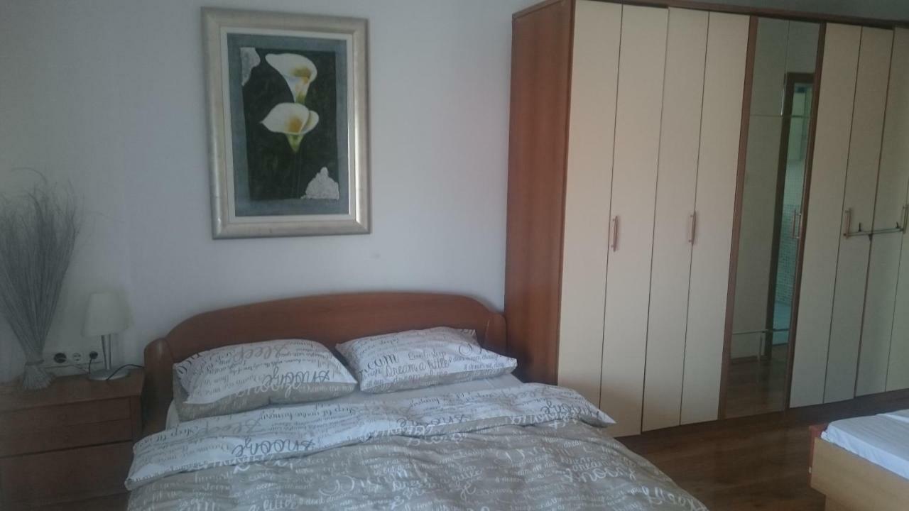 Roko Apartments Selce Rum bild